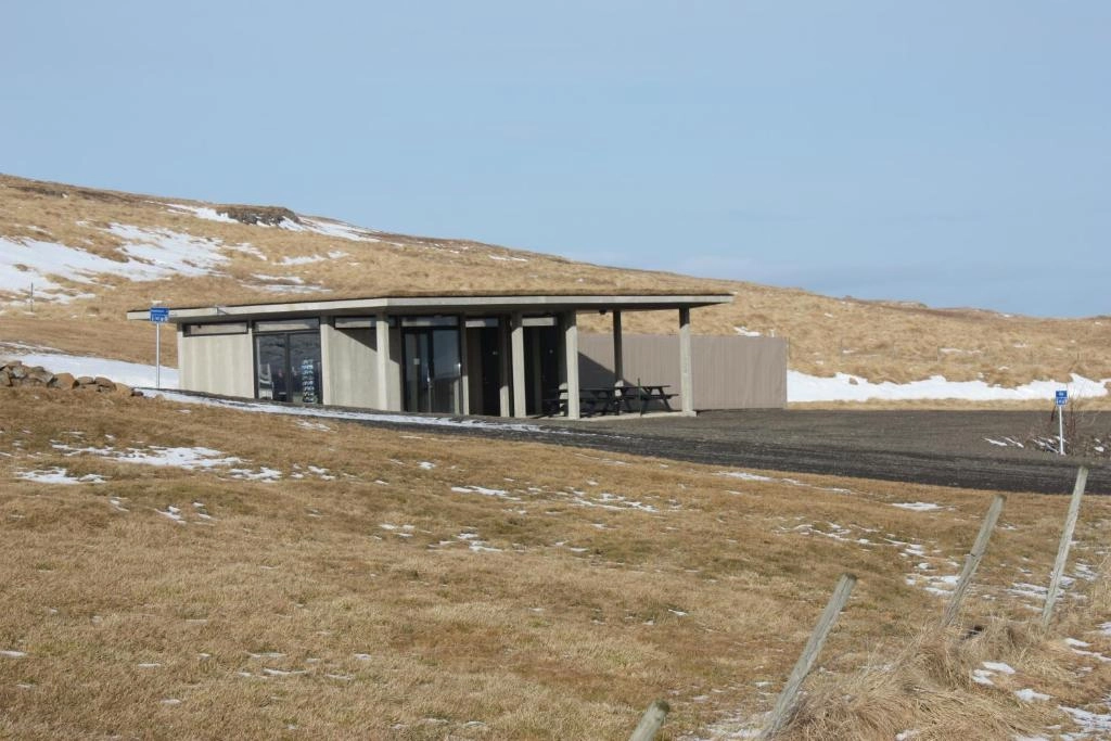 Facilities building